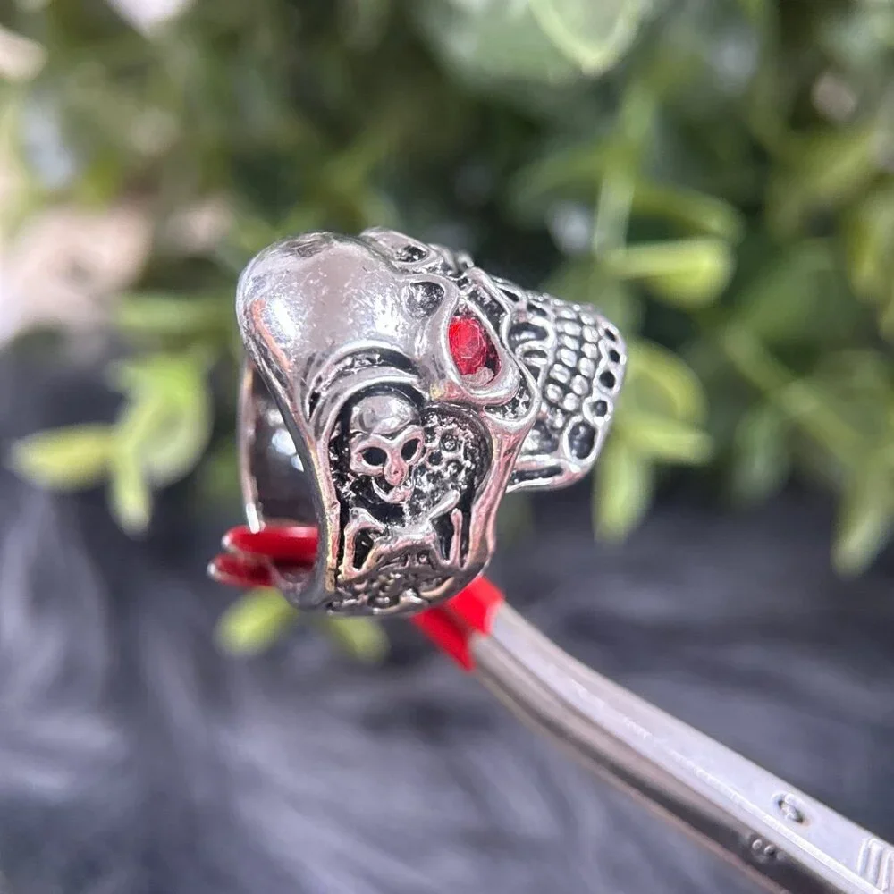 Red & Blue Eye‎ Skull Ring